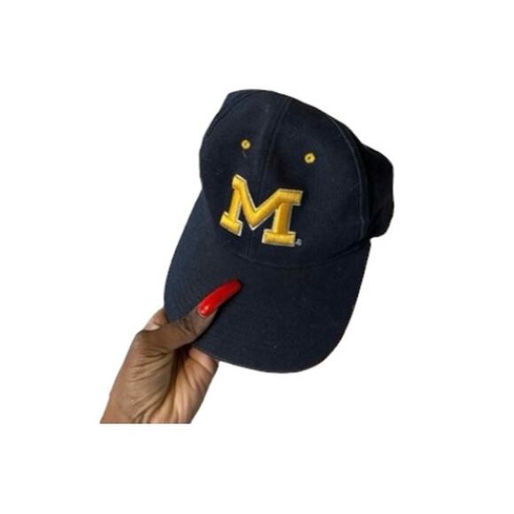 Vintage Colosseum University of Michigan Snapback - Picture 5 of 5